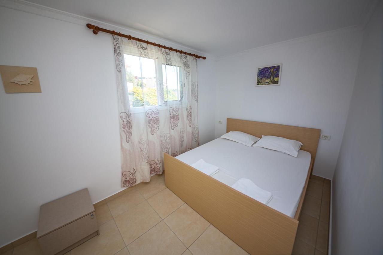 Himara Apartments Exterior photo