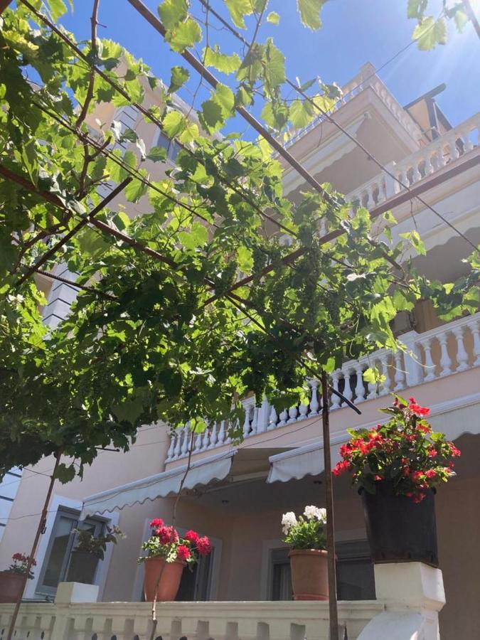 Himara Apartments Exterior photo