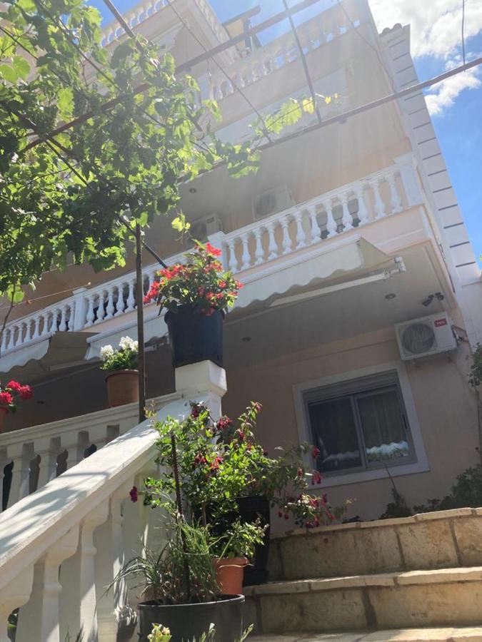 Himara Apartments Exterior photo