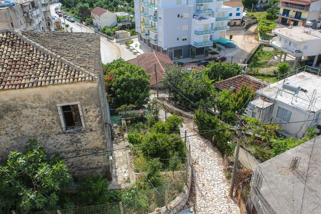 Himara Apartments Exterior photo