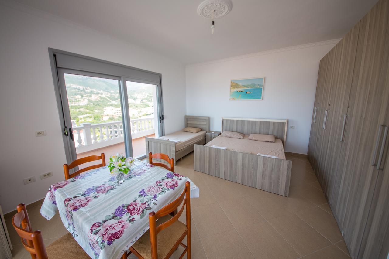 Himara Apartments Exterior photo