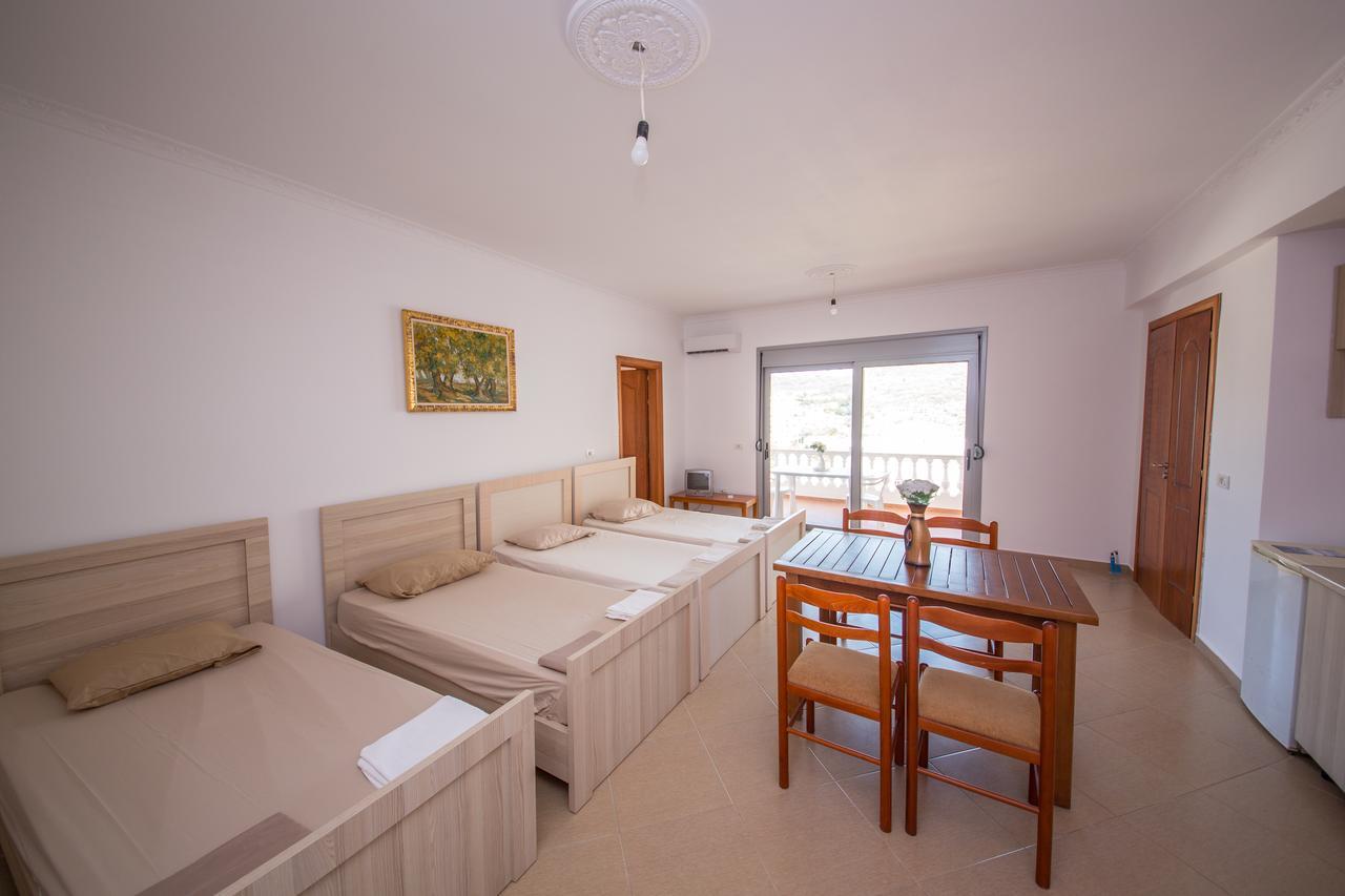 Himara Apartments Exterior photo