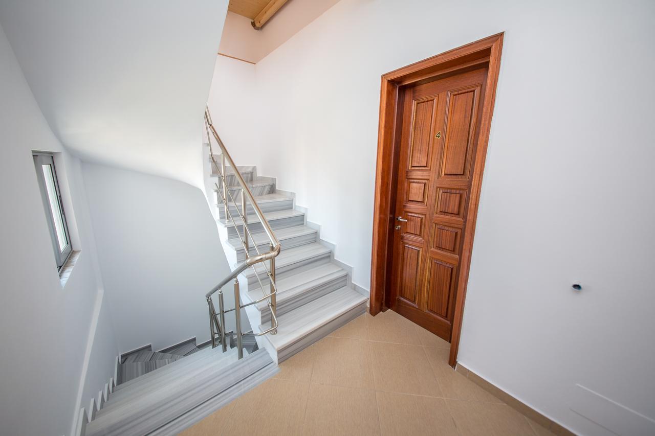 Himara Apartments Exterior photo