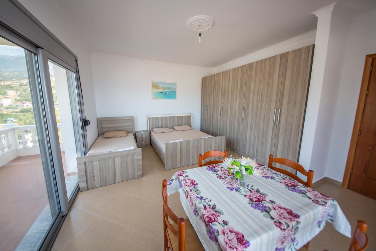 Himara Apartments Exterior photo